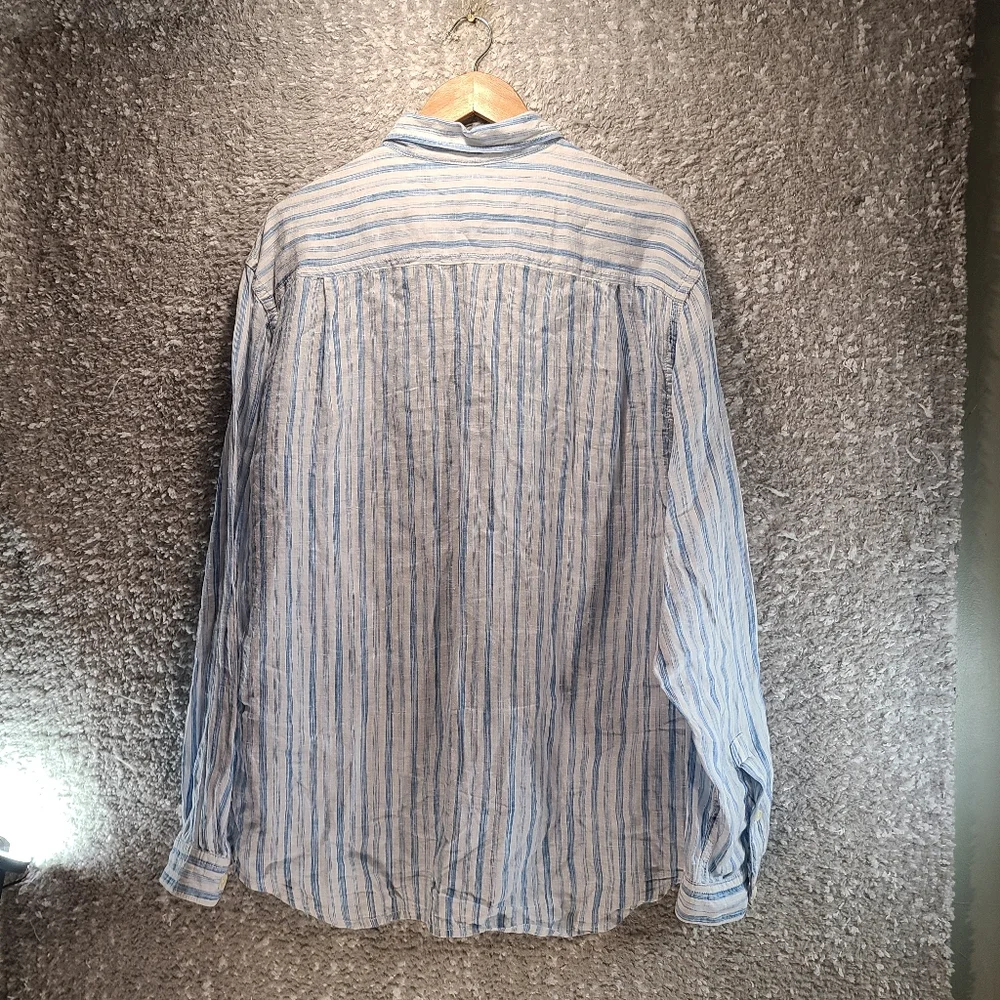 Tommy Bahama Blue and White Casual Shirt